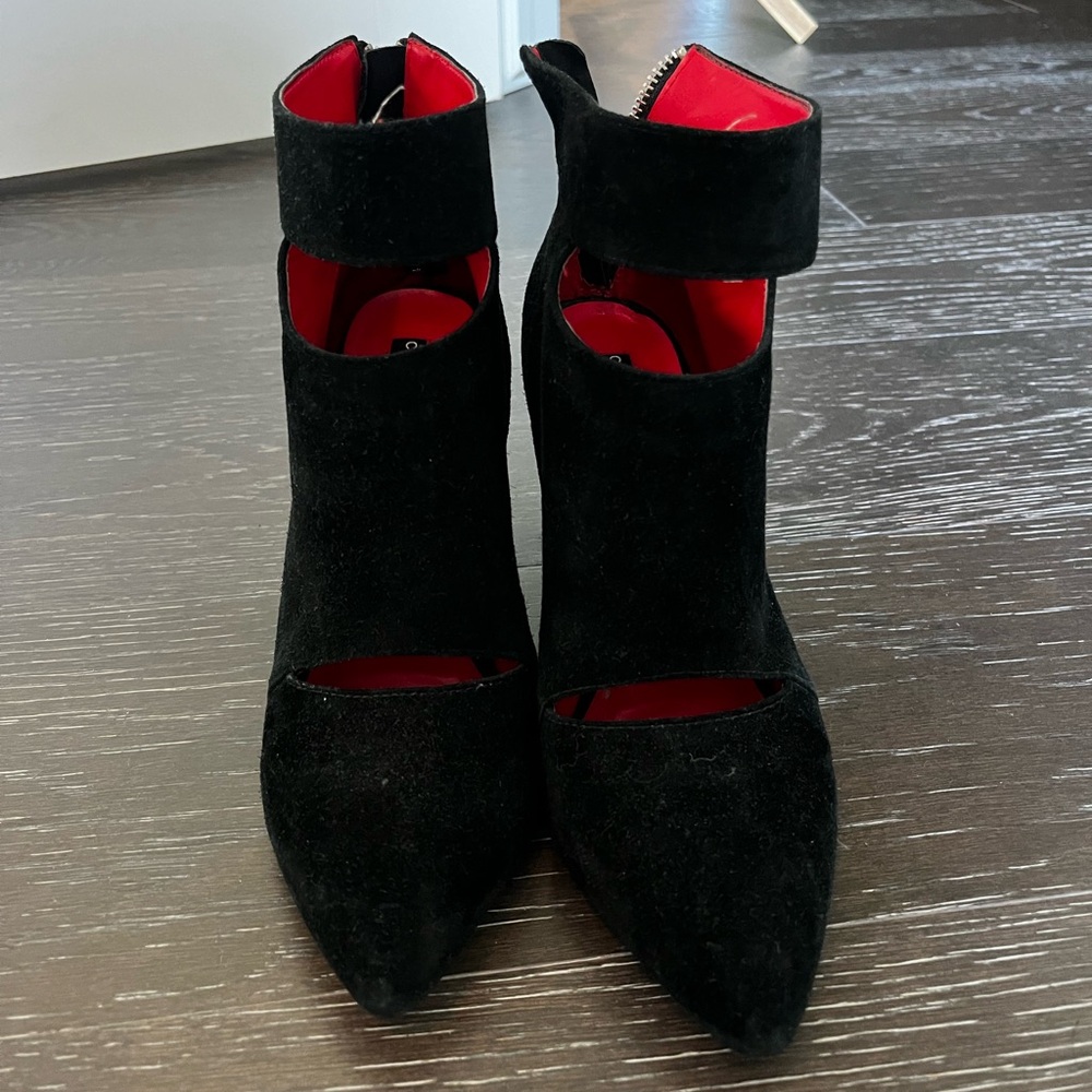 Charles Jourdan booties